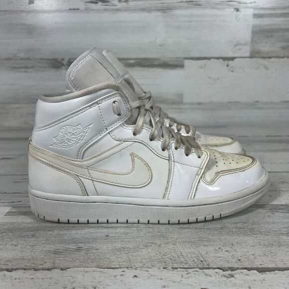 Nike Air‎ Jordan 1 Mid White Wolf Basketball Shoes BQ6472-111 Men Size 8 - Picture 1 of 8